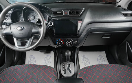 KIA Rio III рестайлинг, 2013 год, 899 000 рублей, 13 фотография