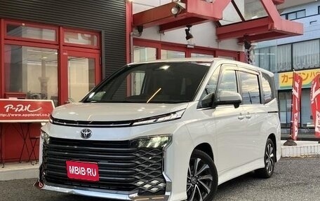 Toyota Voxy, 2025 год, 3 700 100 рублей, 1 фотография