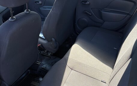 Renault Logan II, 2019 год, 649 000 рублей, 7 фотография