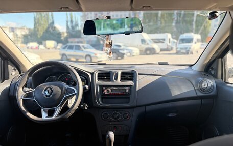 Renault Logan II, 2019 год, 649 000 рублей, 12 фотография