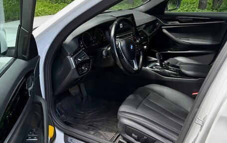 BMW 5 серия, 2019 год, 2 790 000 рублей, 15 фотография