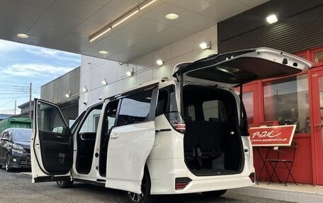 Toyota Voxy, 2025 год, 3 700 100 рублей, 11 фотография