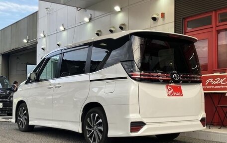 Toyota Voxy, 2025 год, 3 700 100 рублей, 6 фотография