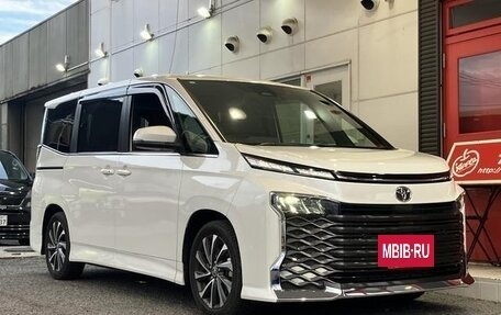 Toyota Voxy, 2025 год, 3 700 100 рублей, 4 фотография