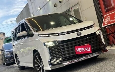 Toyota Voxy, 2025 год, 3 700 100 рублей, 5 фотография