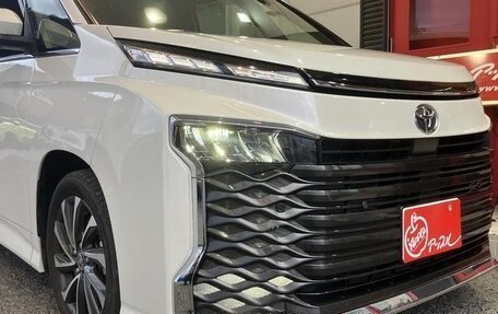 Toyota Voxy, 2025 год, 3 700 100 рублей, 14 фотография
