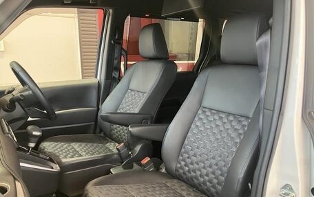 Toyota Voxy, 2025 год, 3 700 100 рублей, 23 фотография