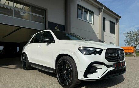 Mercedes-Benz GLE, 2026 год, 15 750 000 рублей, 2 фотография