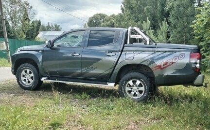Mitsubishi L200 IV рестайлинг, 2022 год, 3 500 000 рублей, 2 фотография