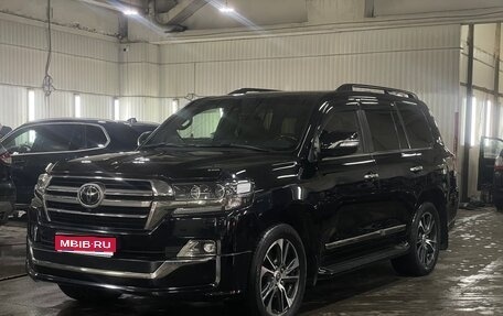 Toyota Land Cruiser 200, 2020 год, 7 499 990 рублей, 1 фотография