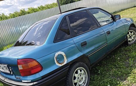 Opel Astra F, 1994 год, 58 000 рублей, 2 фотография