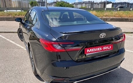 Toyota Camry, 2025 год, 3 830 000 рублей, 8 фотография