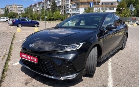 Toyota Camry, 2025 год, 3 830 000 рублей, 5 фотография