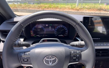 Toyota Camry, 2025 год, 3 830 000 рублей, 21 фотография