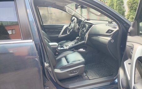 Mitsubishi Pajero Sport III рестайлинг, 2019 год, 2 750 000 рублей, 8 фотография