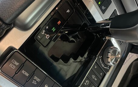 Toyota Land Cruiser 200, 2020 год, 7 499 990 рублей, 15 фотография