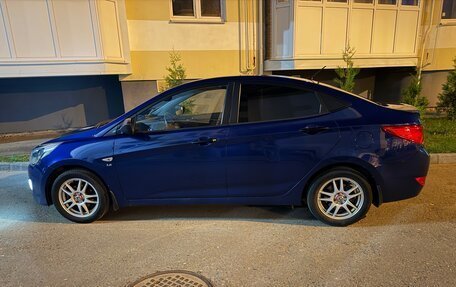 Hyundai Solaris II рестайлинг, 2015 год, 1 069 000 рублей, 2 фотография