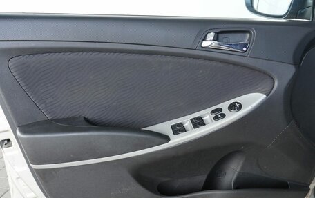 Hyundai Solaris II рестайлинг, 2011 год, 649 000 рублей, 9 фотография