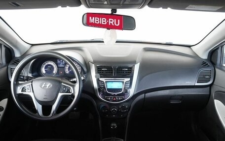 Hyundai Solaris II рестайлинг, 2011 год, 649 000 рублей, 15 фотография