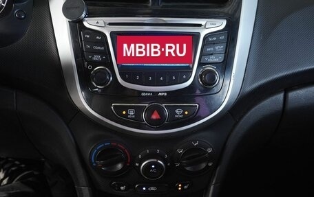 Hyundai Solaris II рестайлинг, 2011 год, 649 000 рублей, 14 фотография