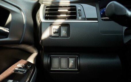 Toyota Camry, 2016 год, 1 800 000 рублей, 13 фотография