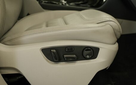 Volkswagen Touareg III, 2012 год, 2 464 000 рублей, 18 фотография