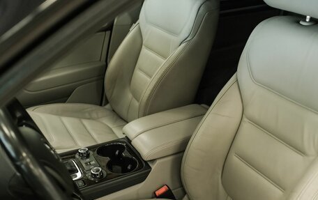 Volkswagen Touareg III, 2012 год, 2 464 000 рублей, 17 фотография