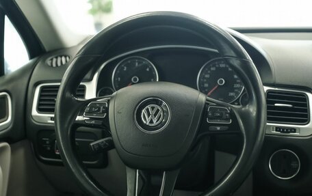 Volkswagen Touareg III, 2012 год, 2 464 000 рублей, 11 фотография