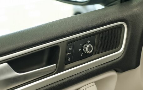 Volkswagen Touareg III, 2012 год, 2 464 000 рублей, 22 фотография