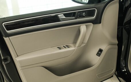 Volkswagen Touareg III, 2012 год, 2 464 000 рублей, 23 фотография