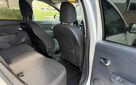 Renault Sandero II рестайлинг, 2017 год, 896 000 рублей, 13 фотография