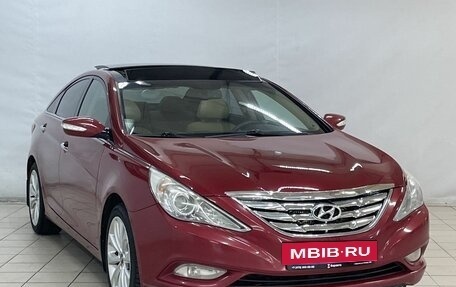 Hyundai Sonata VI, 2010 год, 1 375 000 рублей, 2 фотография