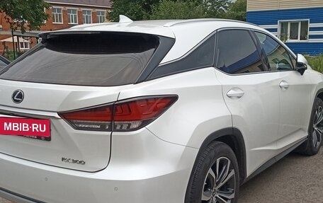 Lexus RX IV рестайлинг, 2020 год, 4 500 000 рублей, 1 фотография