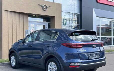 KIA Sportage IV рестайлинг, 2019 год, 1 900 000 рублей, 4 фотография