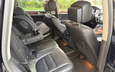 Volkswagen Touareg III, 2010 год, 1 850 000 рублей, 9 фотография