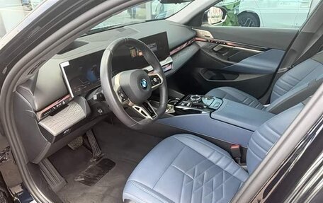 BMW 5 серия, 2025 год, 6 853 000 рублей, 4 фотография
