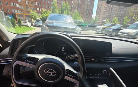 Hyundai Elantra, 2021 год, 2 350 000 рублей, 6 фотография