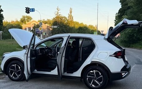 KIA Sportage IV рестайлинг, 2022 год, 2 590 000 рублей, 5 фотография