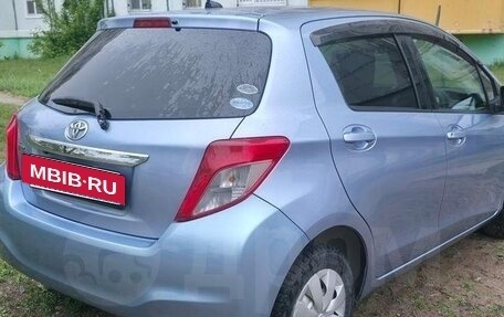 Toyota Vitz, 2011 год, 550 000 рублей, 2 фотография
