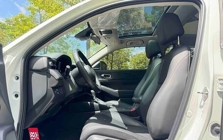 Honda Vezel, 2023 год, 1 800 000 рублей, 9 фотография