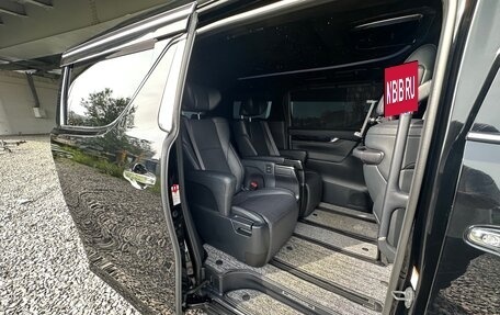 Toyota Alphard III, 2018 год, 4 590 000 рублей, 13 фотография