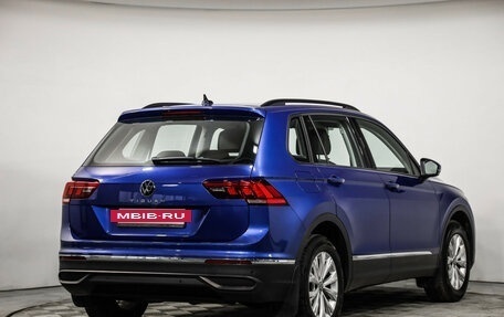 Volkswagen Tiguan II, 2021 год, 2 599 000 рублей, 6 фотография