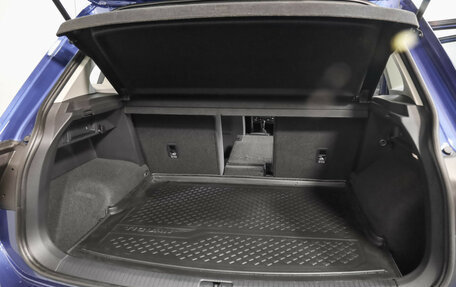 Volkswagen Tiguan II, 2021 год, 2 599 000 рублей, 29 фотография