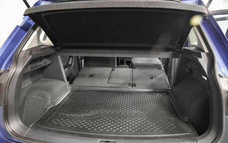 Volkswagen Tiguan II, 2021 год, 2 599 000 рублей, 30 фотография