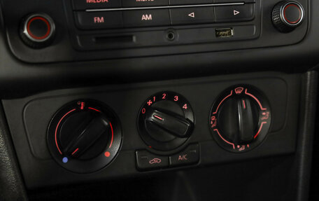 Volkswagen Polo VI (EU Market), 2015 год, 699 000 рублей, 15 фотография