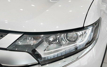 Mitsubishi Outlander III рестайлинг 3, 2020 год, 2 599 000 рублей, 21 фотография