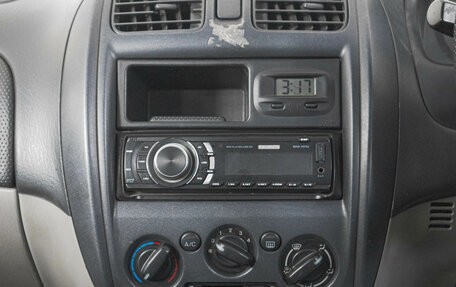 Mazda Familia, 2002 год, 299 000 рублей, 17 фотография