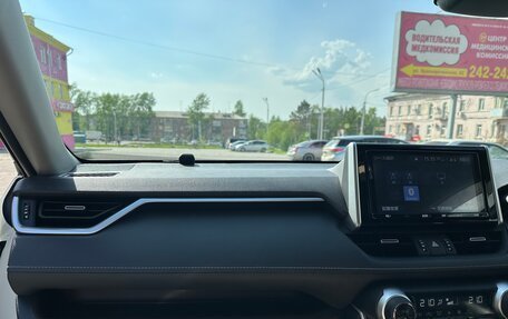 Toyota RAV4, 2019 год, 3 550 000 рублей, 14 фотография