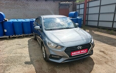 Hyundai Solaris II рестайлинг, 2017 год, 1 380 000 рублей, 1 фотография
