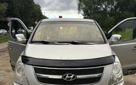 Hyundai Grand Starex Grand Starex I рестайлинг 2, 2008 год, 800 000 рублей, 1 фотография